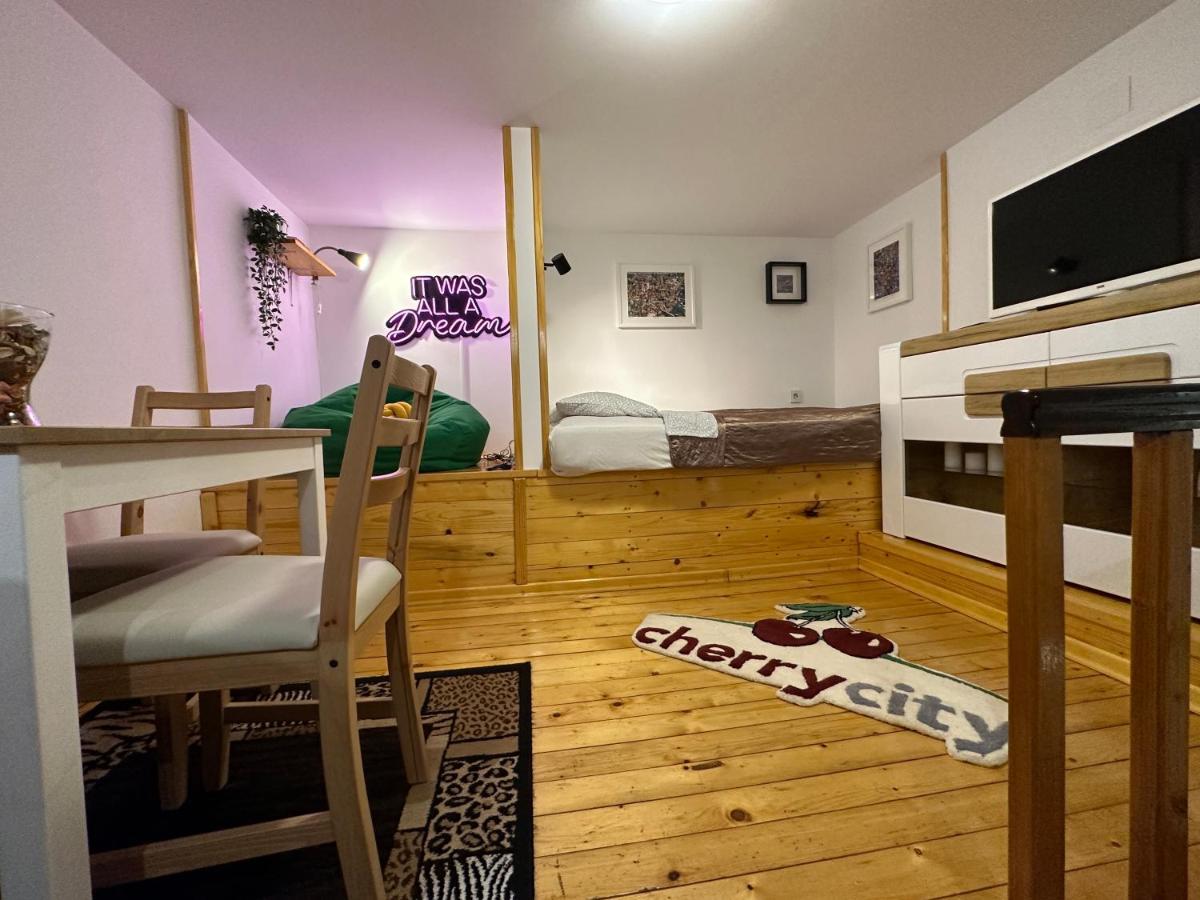 Cherrycity Apartments Belgrado Esterno foto